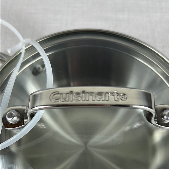 Cuisinart 1 Qt Sauce Pan Glass Lid Stainless Steel Chefs Classic #7719-14PP NEW - Picture 3 of 9
